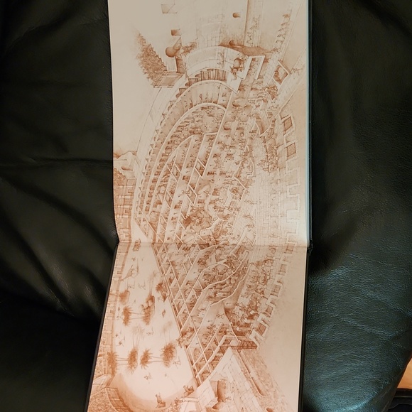 Gladiator coffee table book - Picture 3 of 6